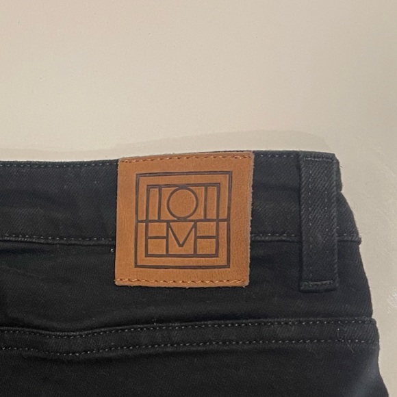 Toteme Black Straight Leg Jean size 28 quiet luxury denim - Picture 12 of 14